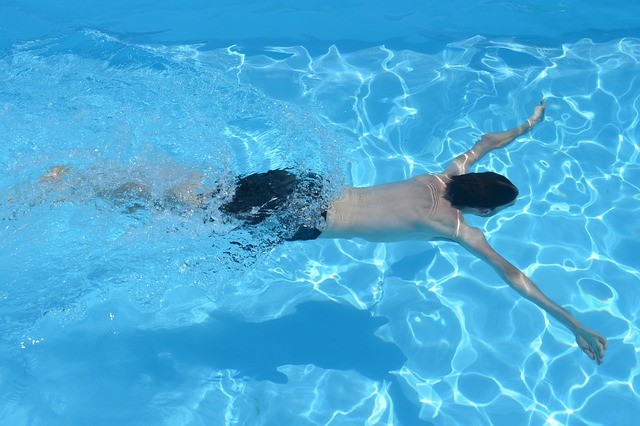 Análise de água de piscina